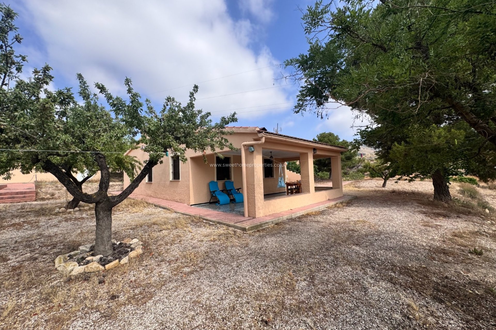 Reventa - Casa de campo - Monovar