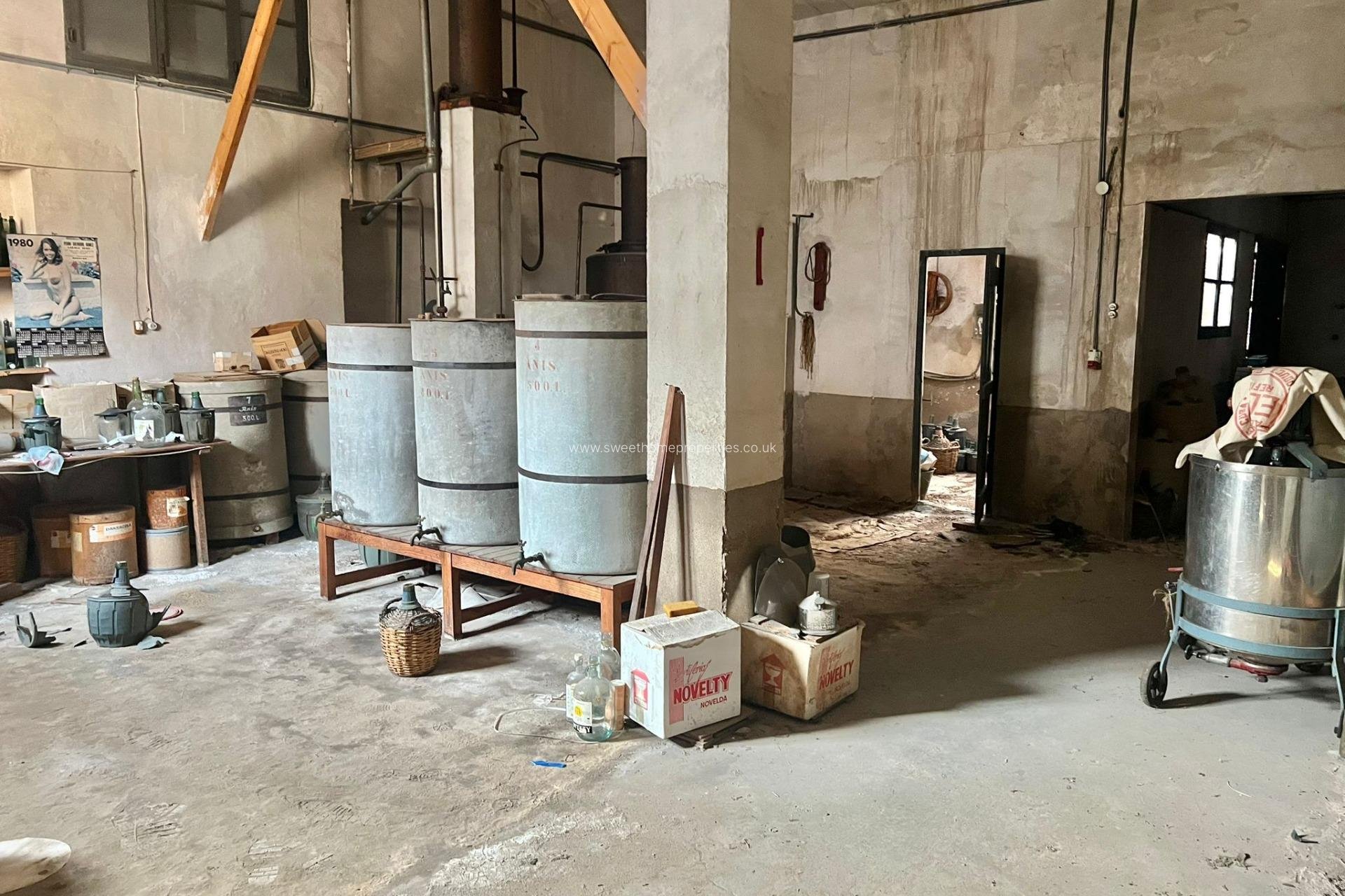 Reventa - Casa de campo - Novelda - CENTRO