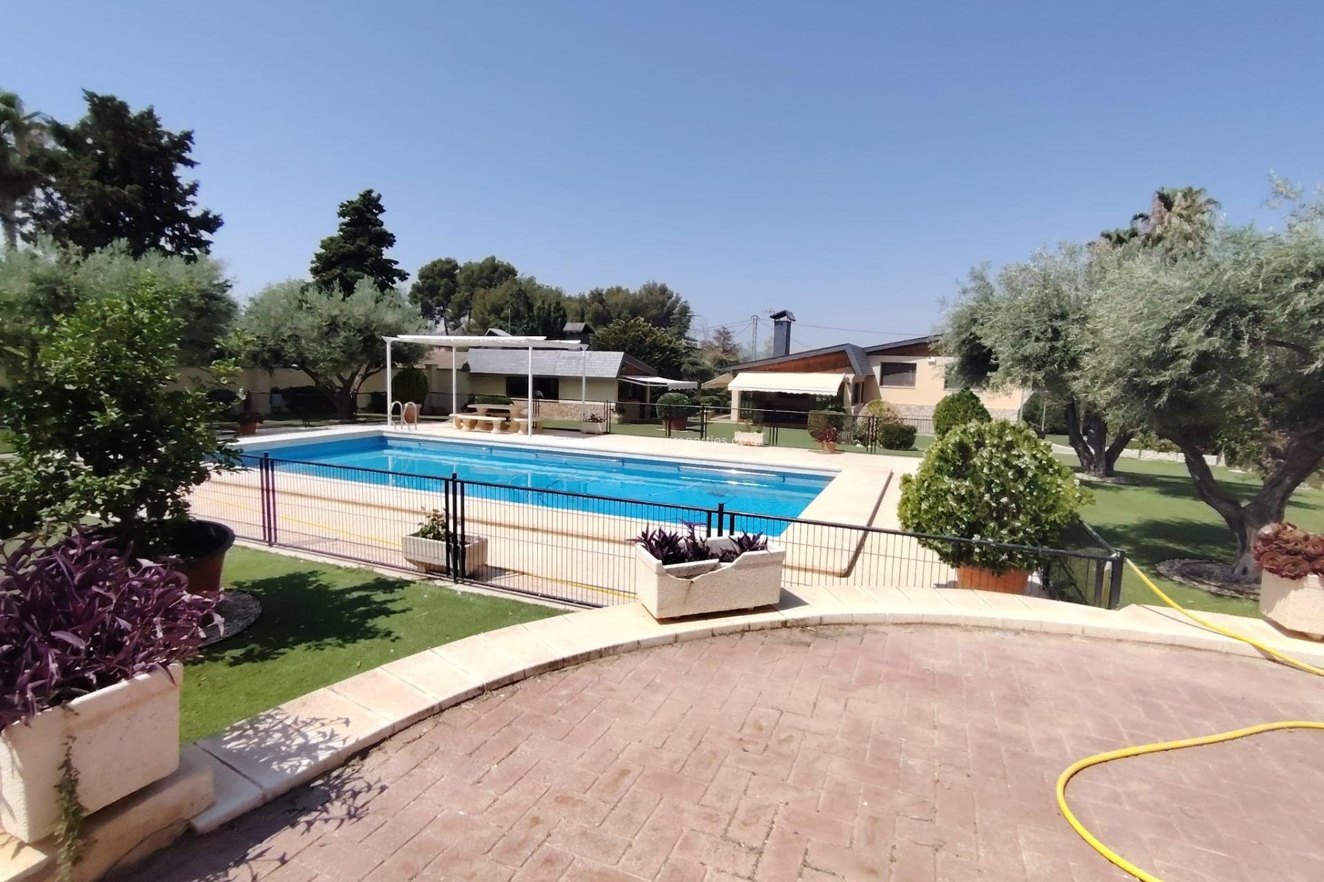 Reventa - Casa de campo - Petrer - Comunidad valenciana