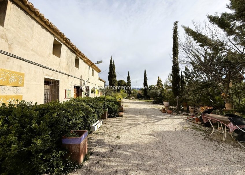 Reventa - Casa de campo - Pinoso