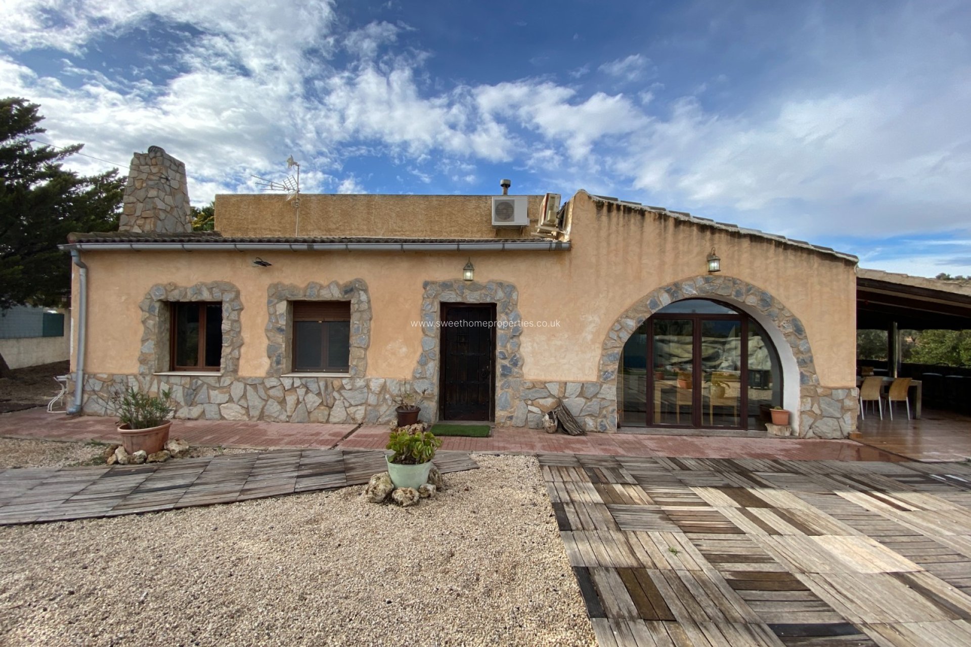 Reventa - Casa de campo - Sax