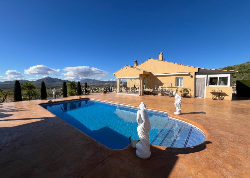 Reventa - Casa de campo - Sax