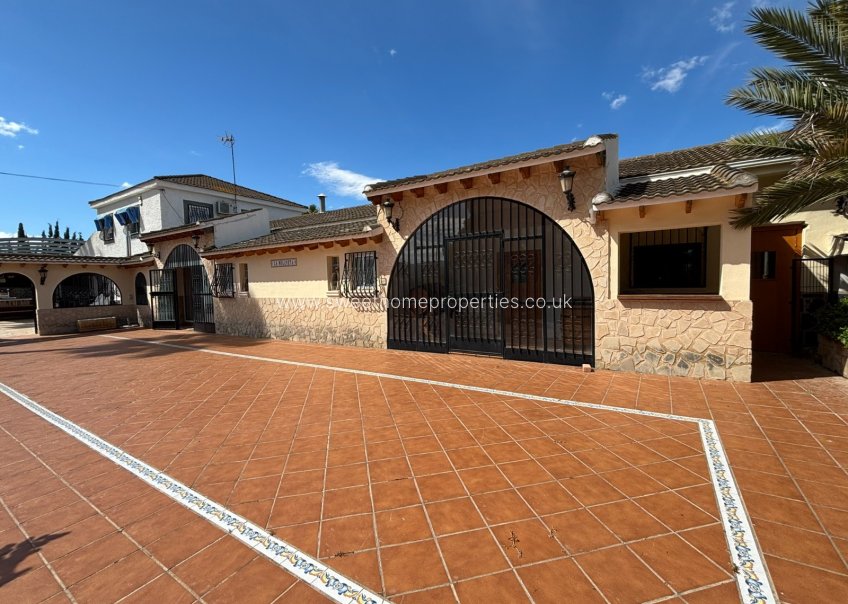Reventa - Casa de campo - Sax