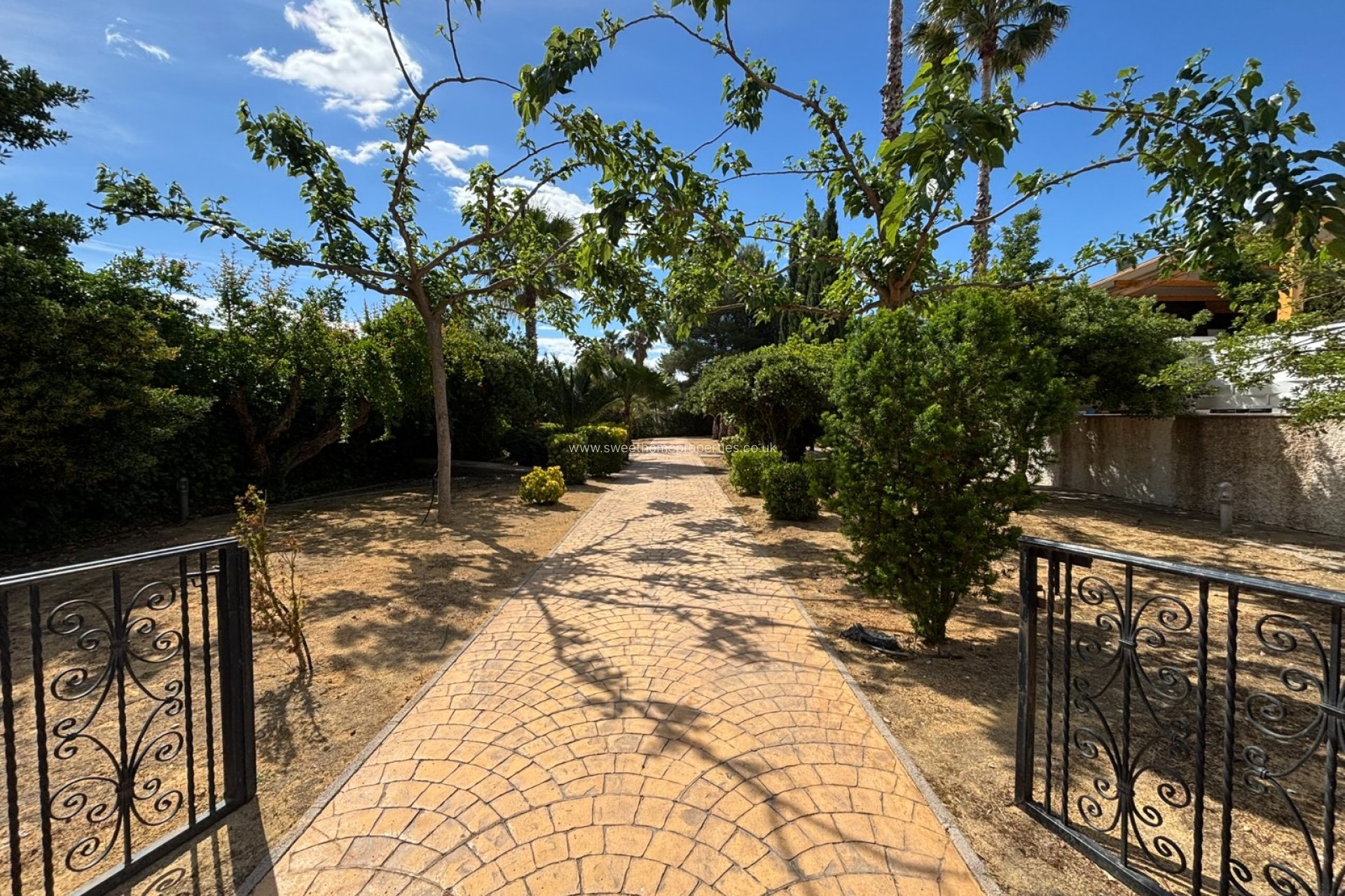Reventa - Casa de campo - Sax