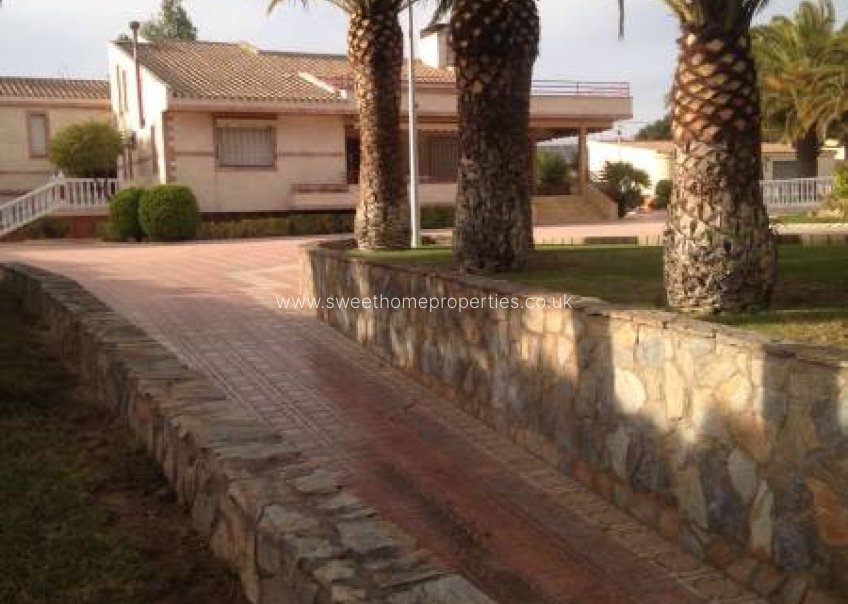 Reventa - Chalet - Sax - Paraje Carruz