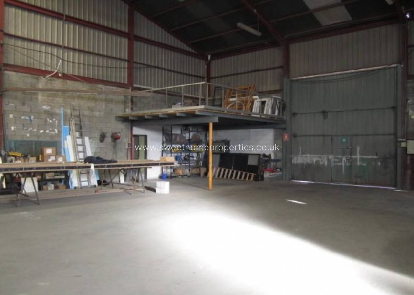 Reventa - Commercial - Aspe - El castillo