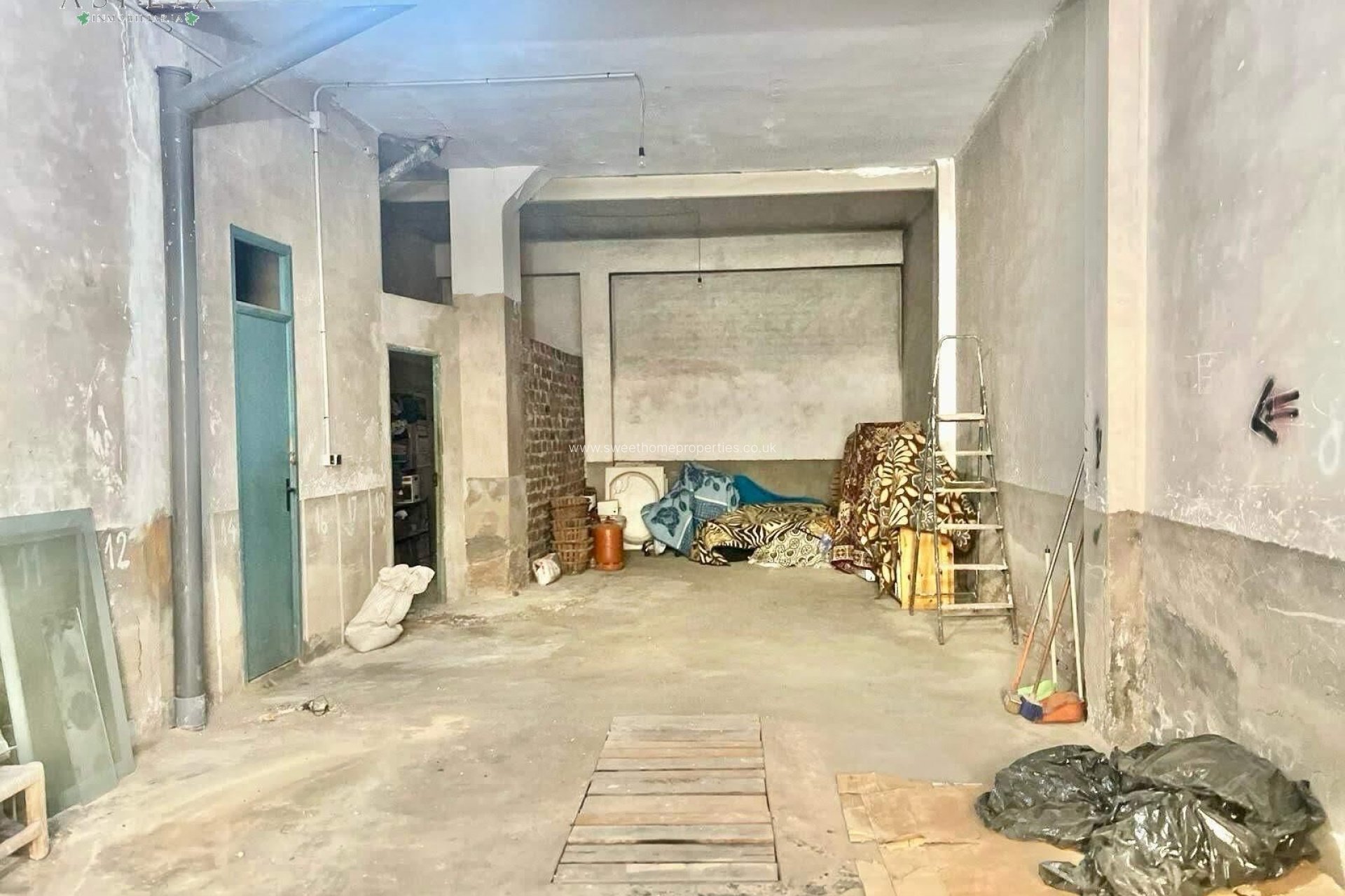 Reventa - Commercial - Aspe - La coca