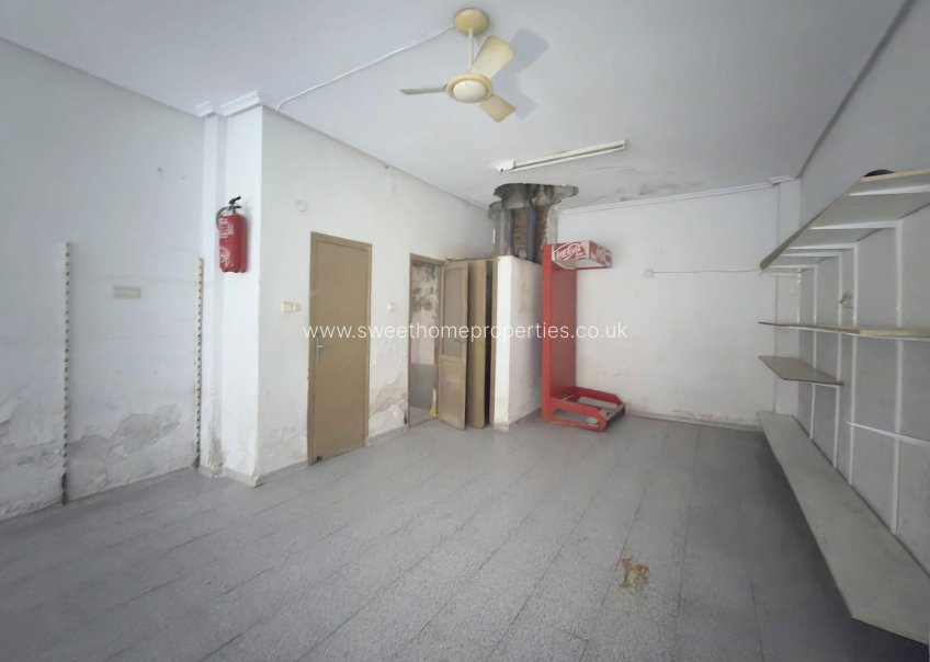 Reventa - Commercial - Aspe - La coca