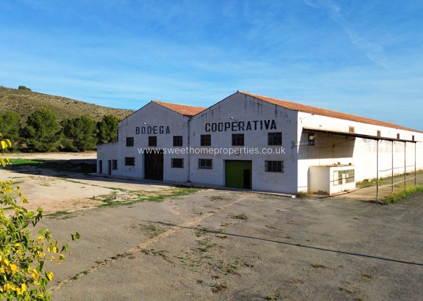 Reventa - Commercial - Hondon De Los Frailes