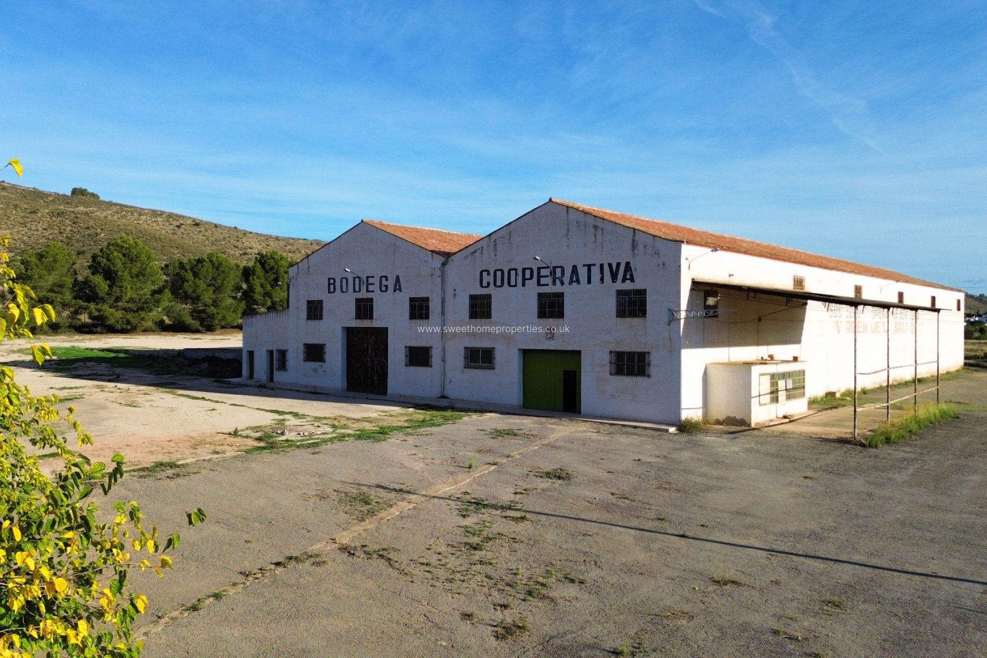 Reventa - Commercial - Hondon De Los Frailes