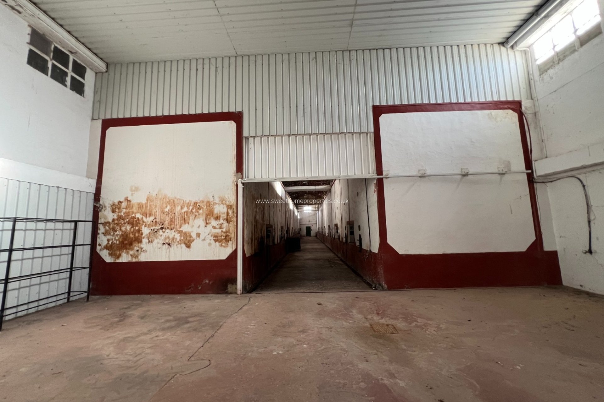 Reventa - Commercial - Hondon De Los Frailes