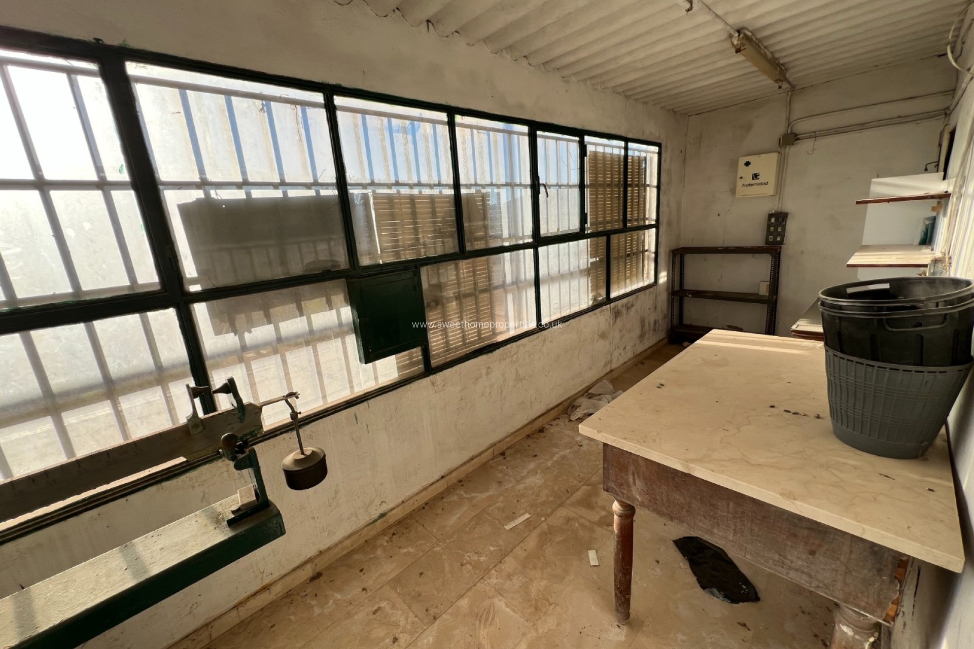 Reventa - Commercial - Hondon De Los Frailes