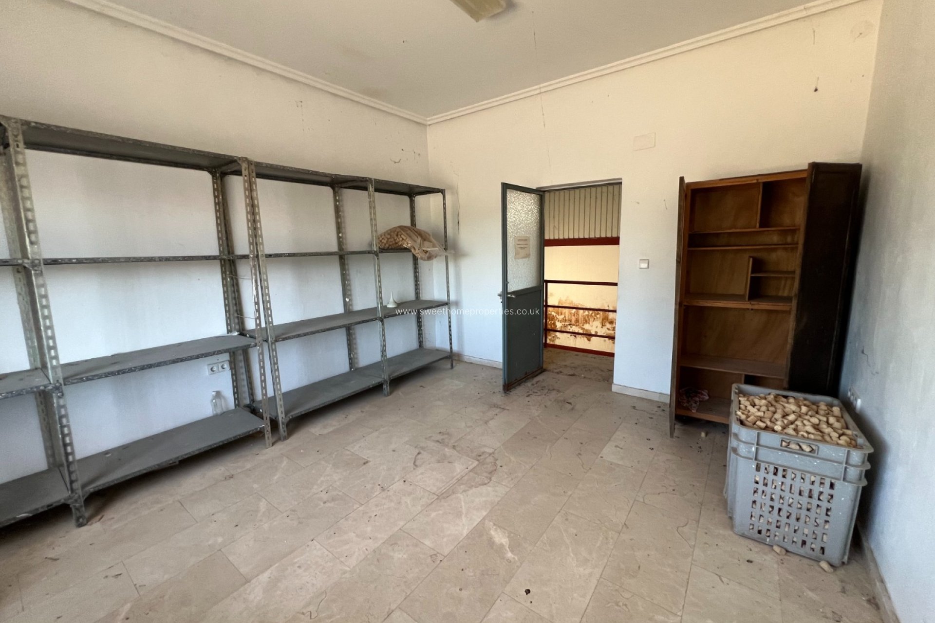 Reventa - Commercial - Hondon De Los Frailes