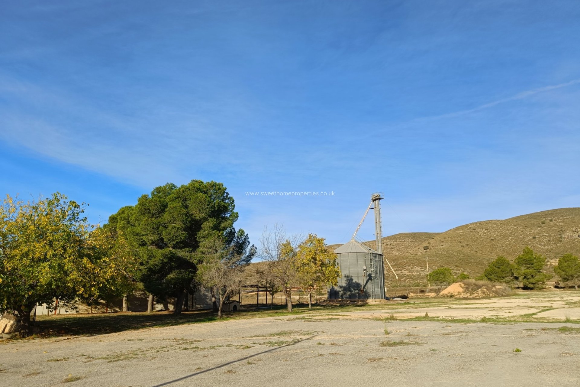 Reventa - Commercial - Hondon De Los Frailes