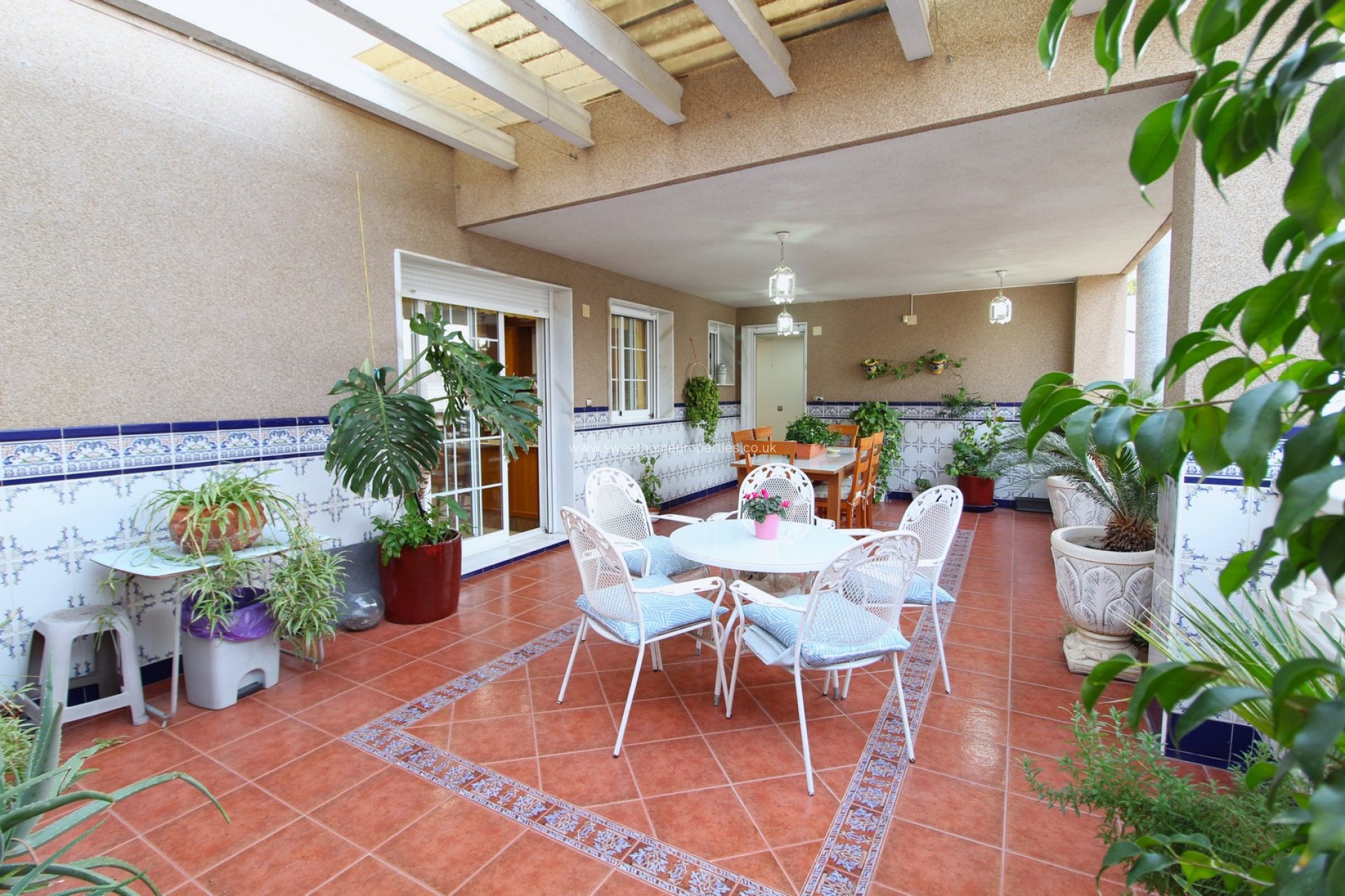 Reventa - Commercial - Jacarilla