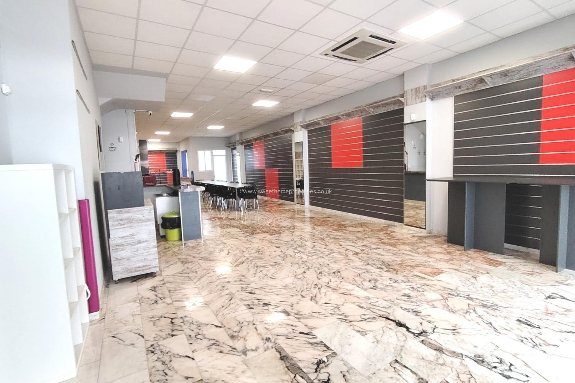 Reventa - Commercial - Monforte del Cid - Comunidad valenciana