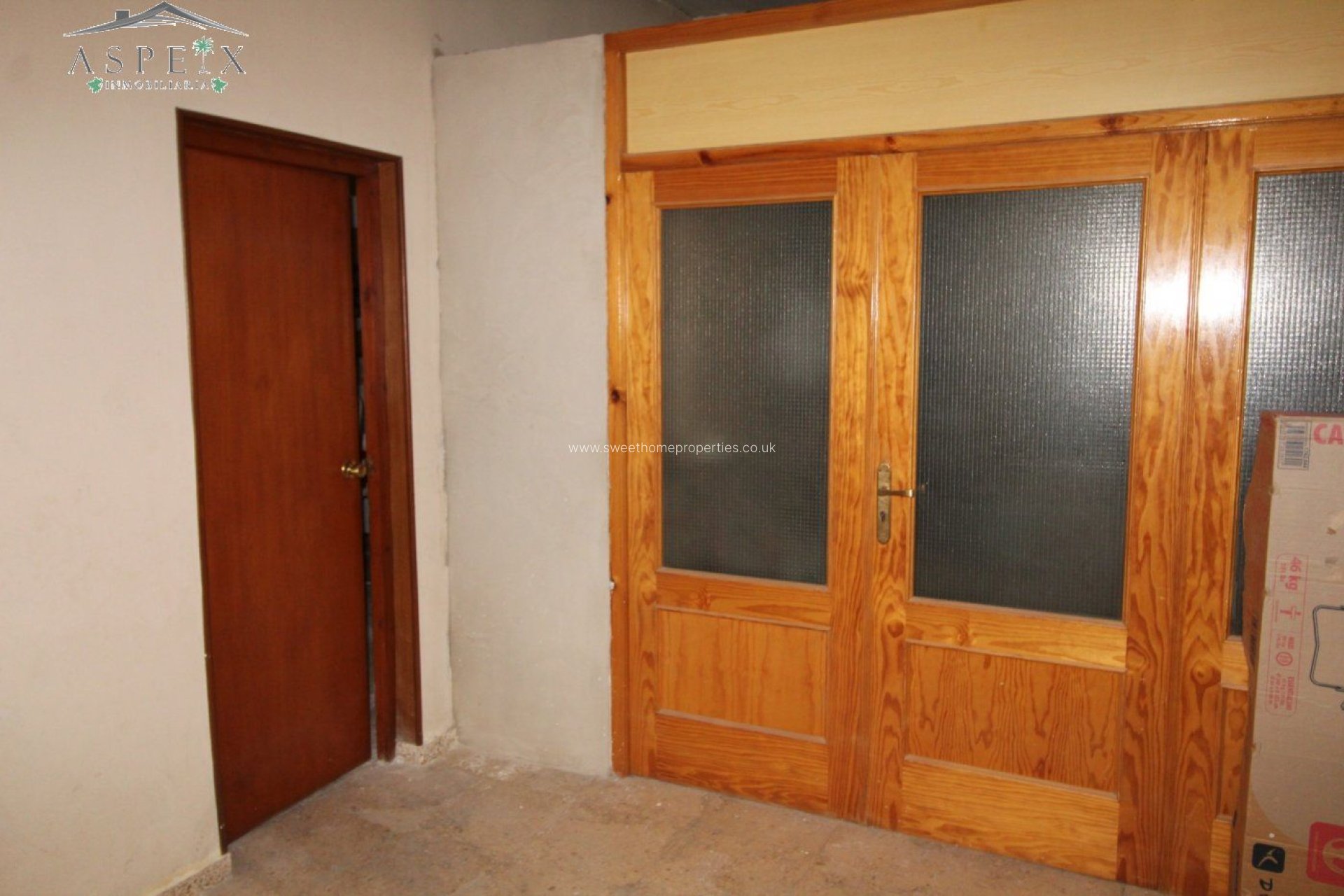 Reventa - Commercial - Monovar - OTRAS