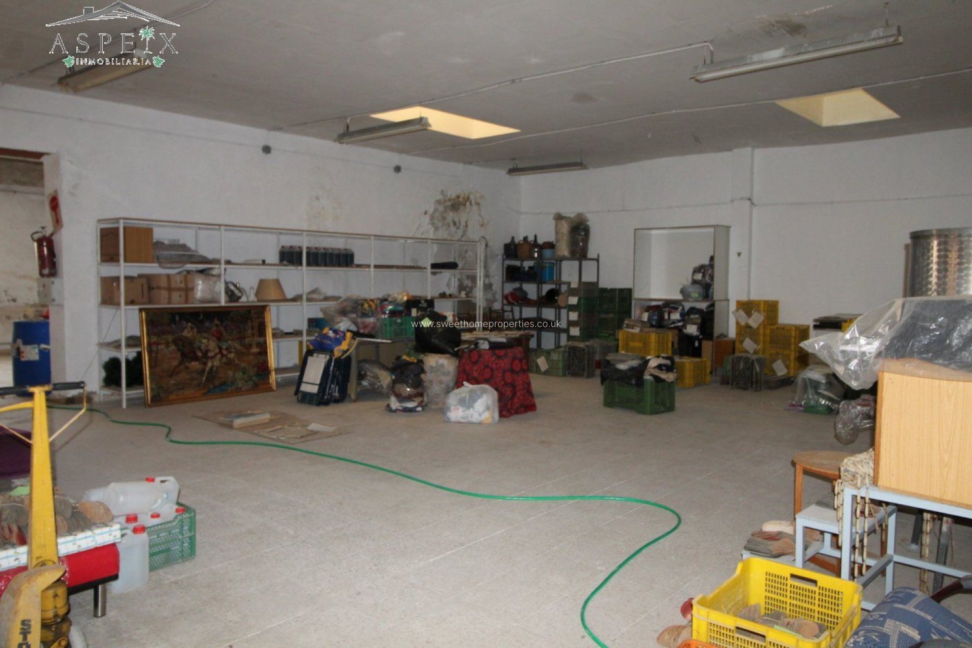 Reventa - Commercial - Monovar - OTRAS