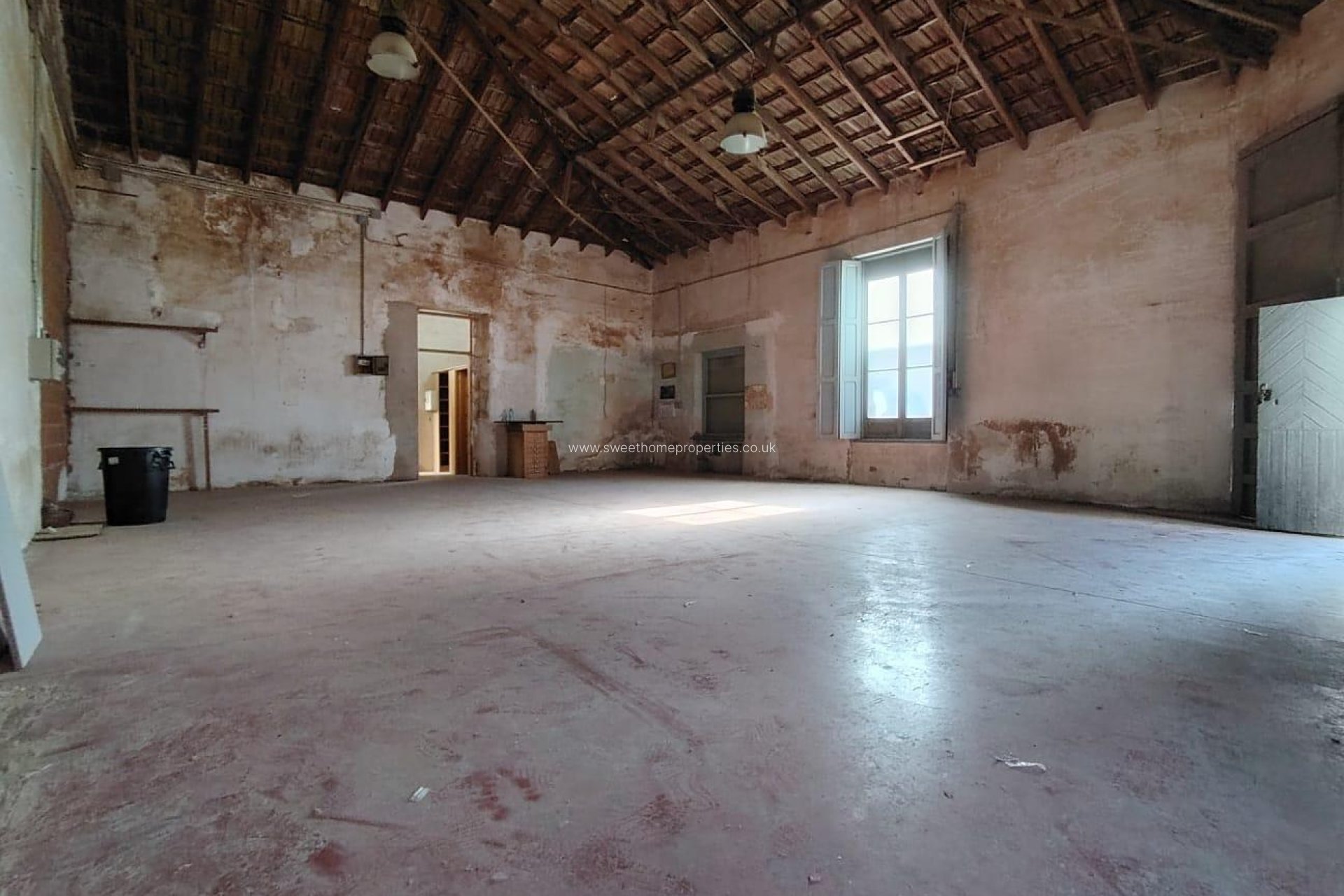 Reventa - Commercial - Novelda - Comunidad valenciana