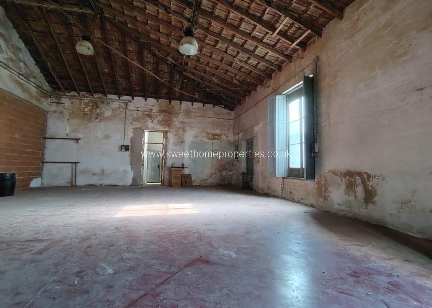 Reventa - Commercial - Novelda - Comunidad valenciana