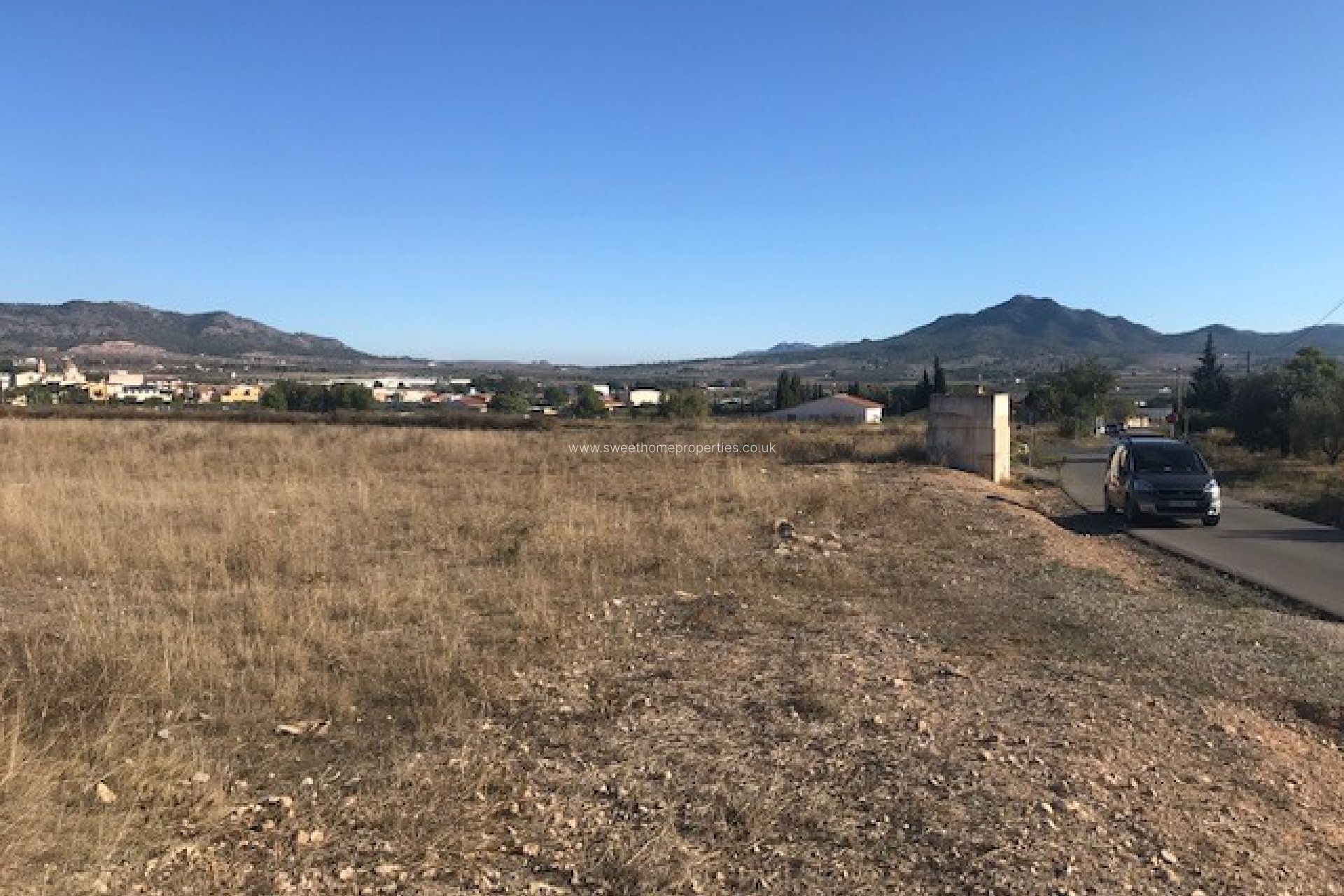 Reventa - Plot - Salinas