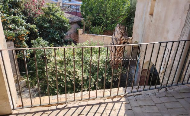 Town house - Herverkoop - Pinoso -
                Casco urbano