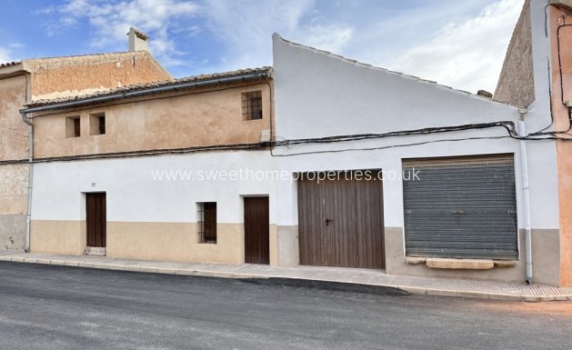 Town house - Herverkoop - Pinoso -
                Pinoso