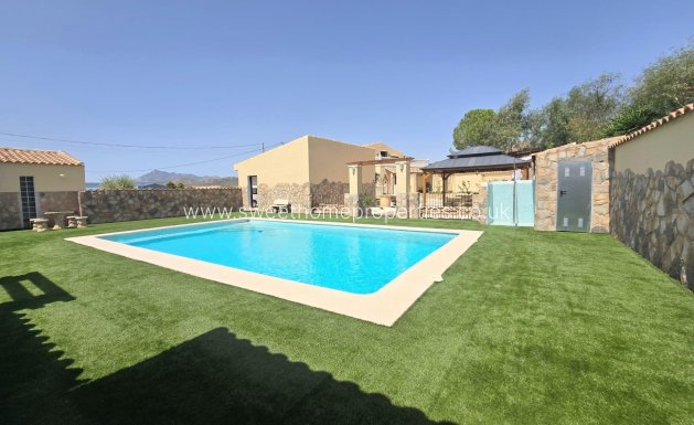 Town house - Resale - Abanilla -
                Abanilla