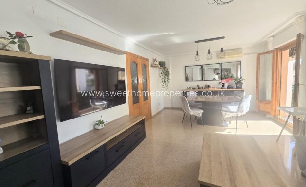Town house - Resale - Aspe -
                Caminico de elche