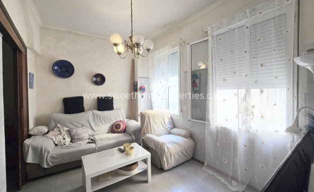 Town house - Reventa - Aspe -
                Centro