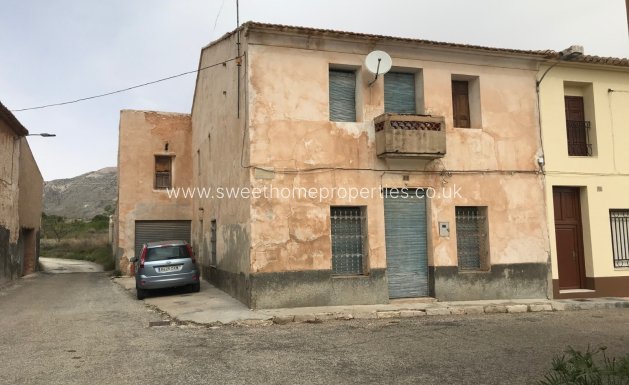 Town house - Reventa - Hondon De Las Nieves -
                La Canalosa