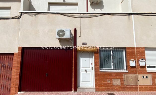 Town house - Reventa - Salinas -
                Salinas