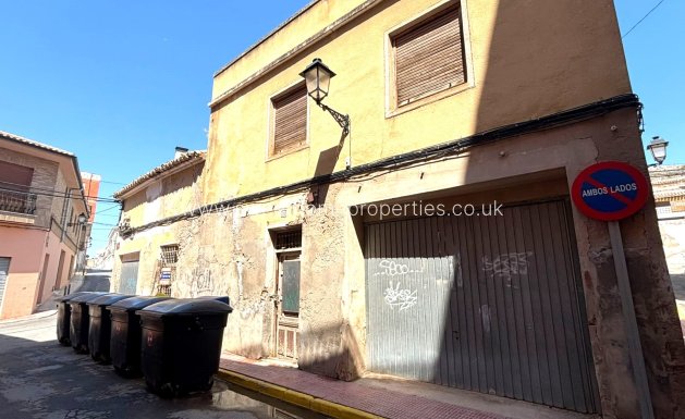 Town house - Reventa - Sax -
                Sax
