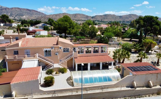 Villa - Resale - Alicante -
                San vicente del raspeig