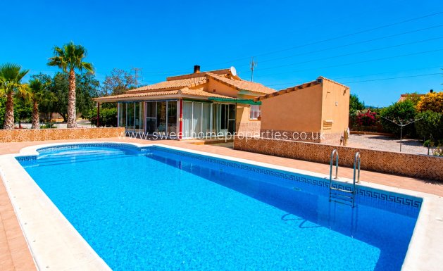 Villa - Resale - Macisvenda -
                Macisvenda