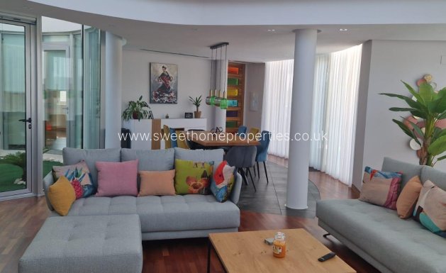 Villa - Resale - Petrer -
                Petrer