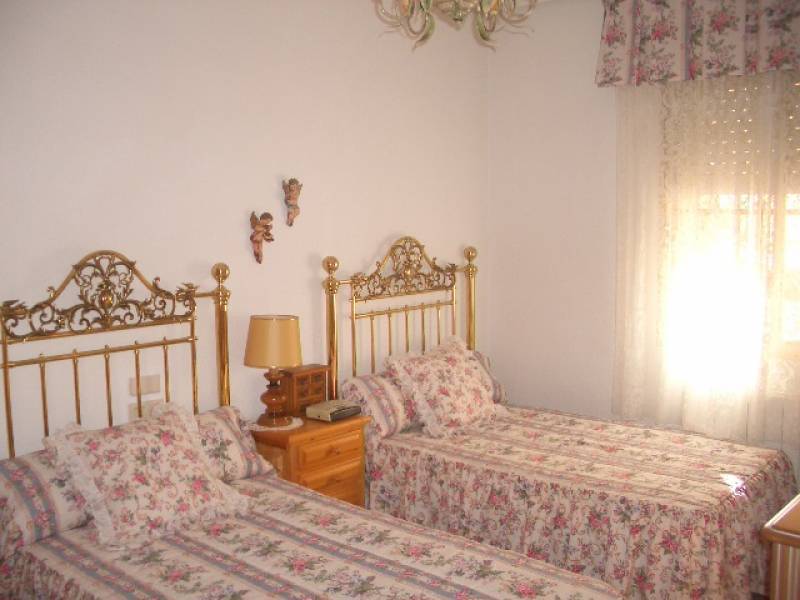 Re-sale - Villa - Elche