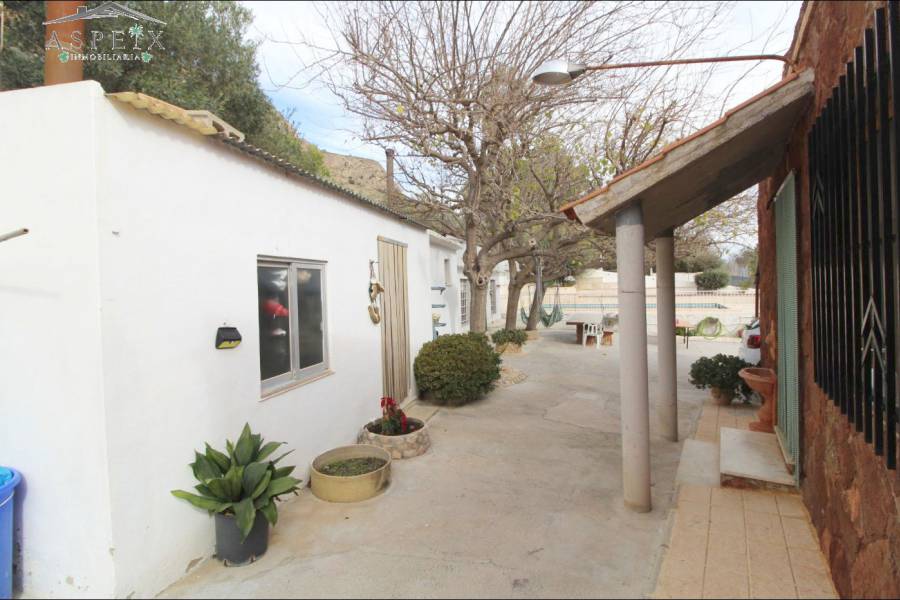 Re-sale - Country house - Hondon De Las Nieves - SOLANA