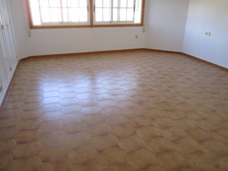 Re-sale - Villa - Elche