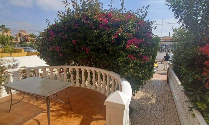 Re-sale - Duplex - Playa Flamenca - Alicante