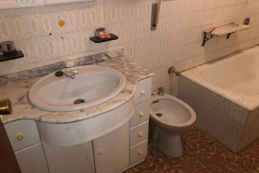 Re-sale - Villa - Novelda - san roque