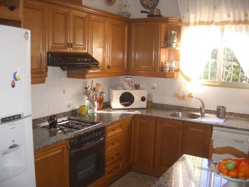 Re-sale - Villa - Elche