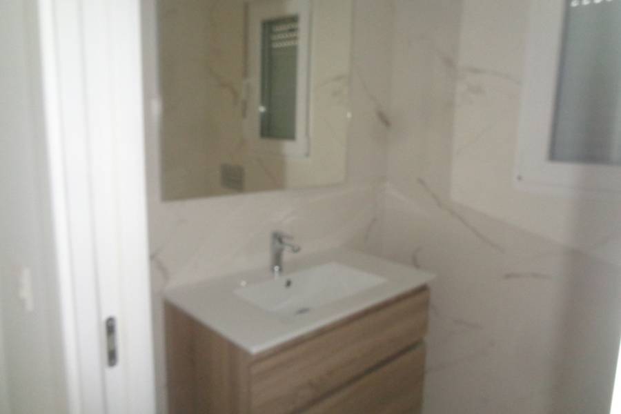 Obra Nueva - Chalet - Pinoso