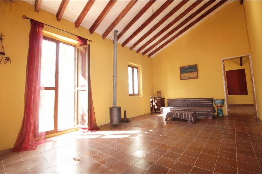 Re-sale - Country house - Monforte Del Cid