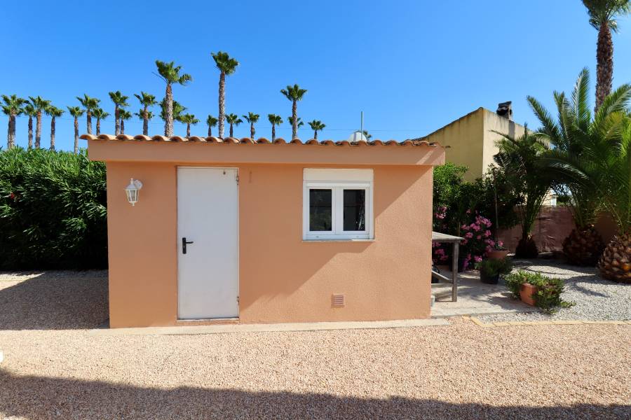 Re-sale - Country house - Orihuela