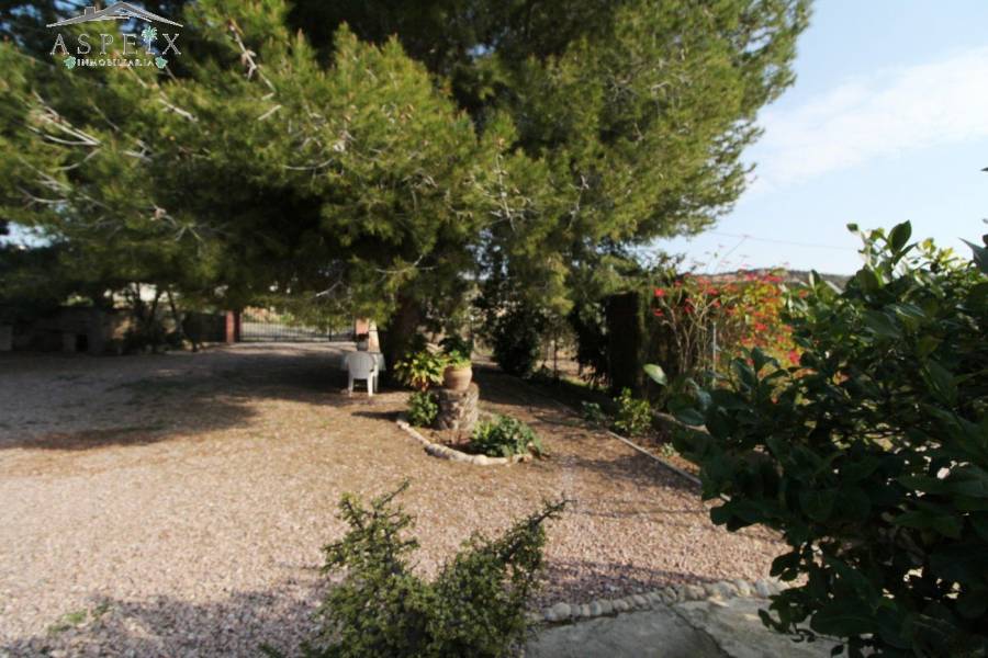 Re-sale - Villa - Monforte Del Cid - PILETAS