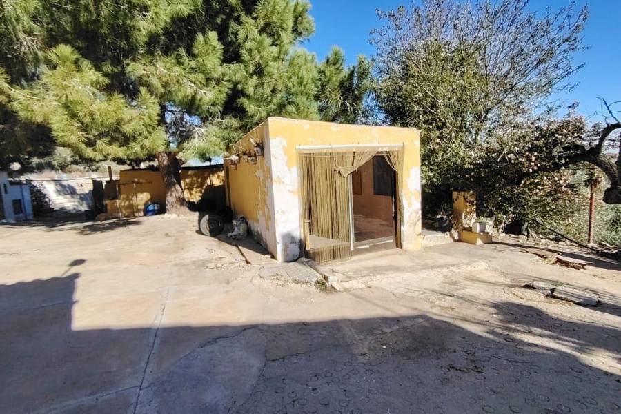 Re-sale - Country house - Hondon De Las Nieves