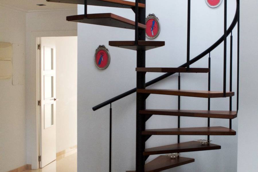 Re-sale - Apartment - Novelda