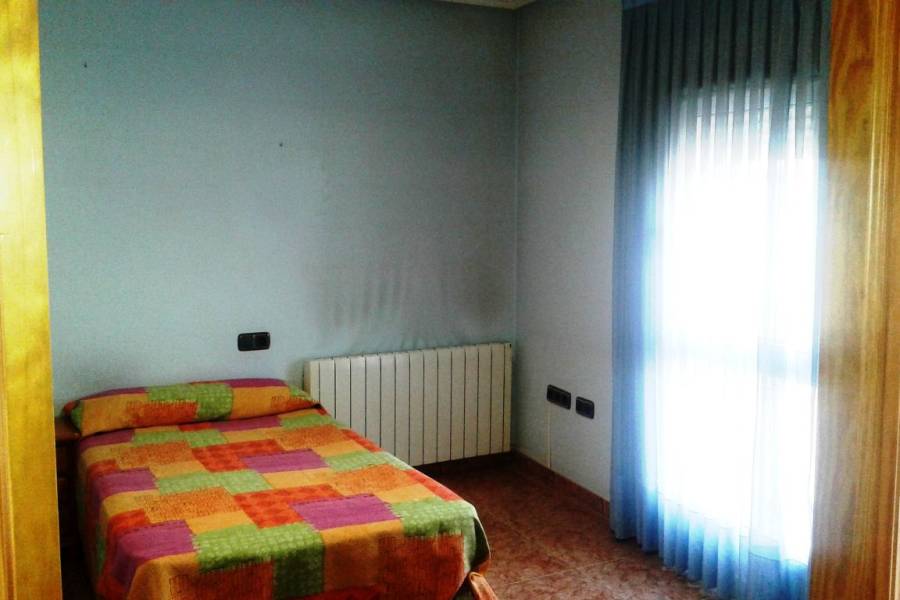 Venta - Chalet - Monforte Del Cid - Centro