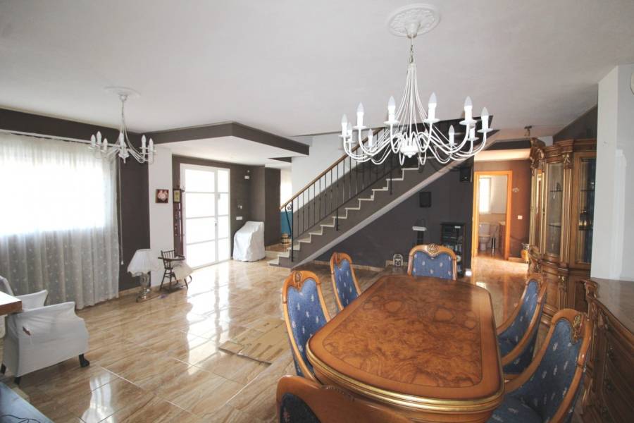 Re-sale - Villa - Elche